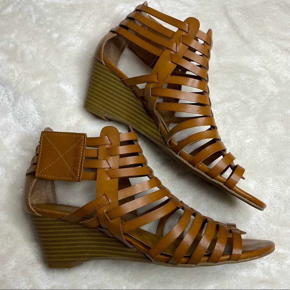 A.n.a. Ana Brown High Heeled Wedge Gladiator Sandals Velcro size 7.5